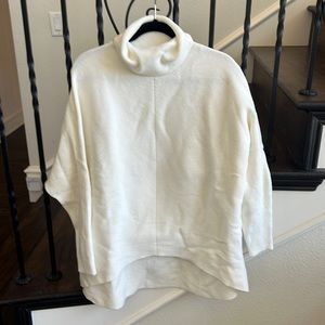Women’s Sweater Ivory Size Small